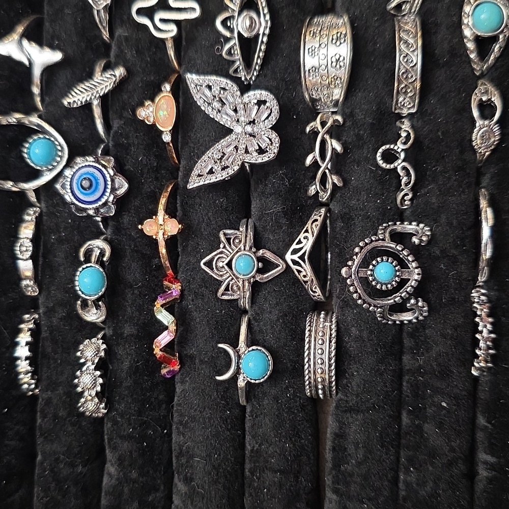 Lot of 30pcs fashion rings - Picture 2 of 3